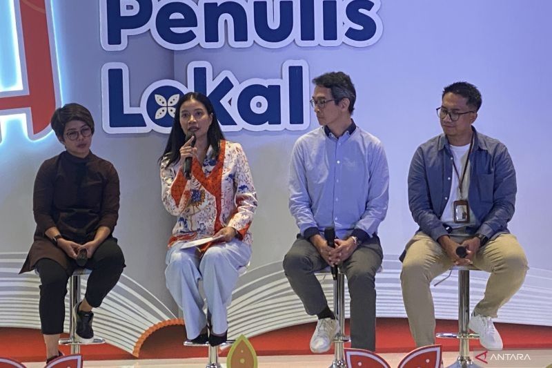 Shopee Tutup Toko Buku Bajakan: Langkah Tegas Lindungi Penulis Lokal