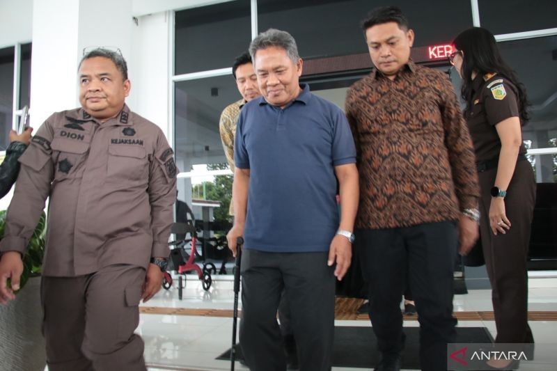 Mantan Bupati Lombok Barat, Zaini Arony, Kembali Ajukan Penangguhan Penahanan