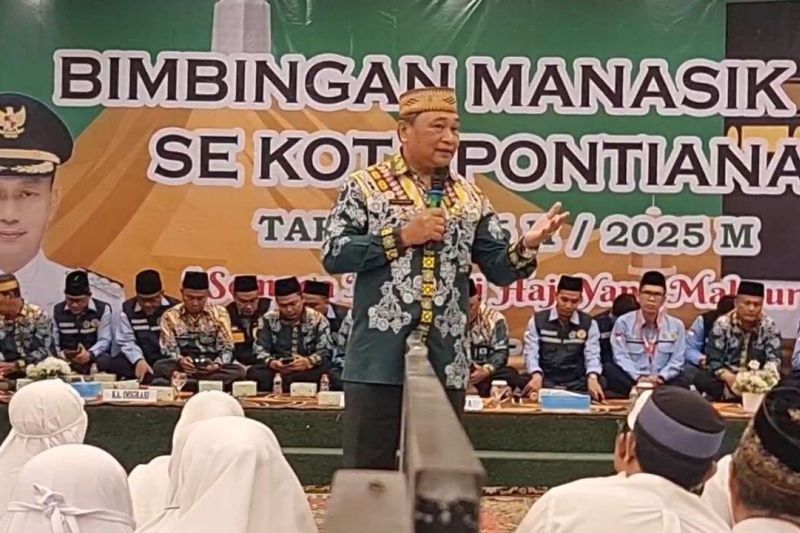 Kakanwil Kemenag Kalbar Berikan Pembekalan Manasik Haji kepada JCH Pontianak