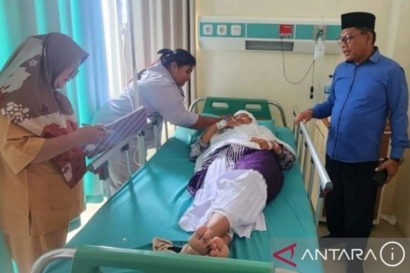 Calon Haji Embarkasi Solo Sembuh, Lanjutkan Perjalanan ke Tanah Suci