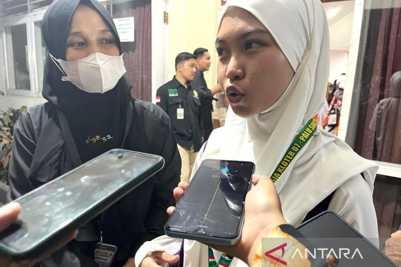 Mahasiswi Hafidzah 18 Tahun Jadi Calon Haji Termuda Sulteng 2025