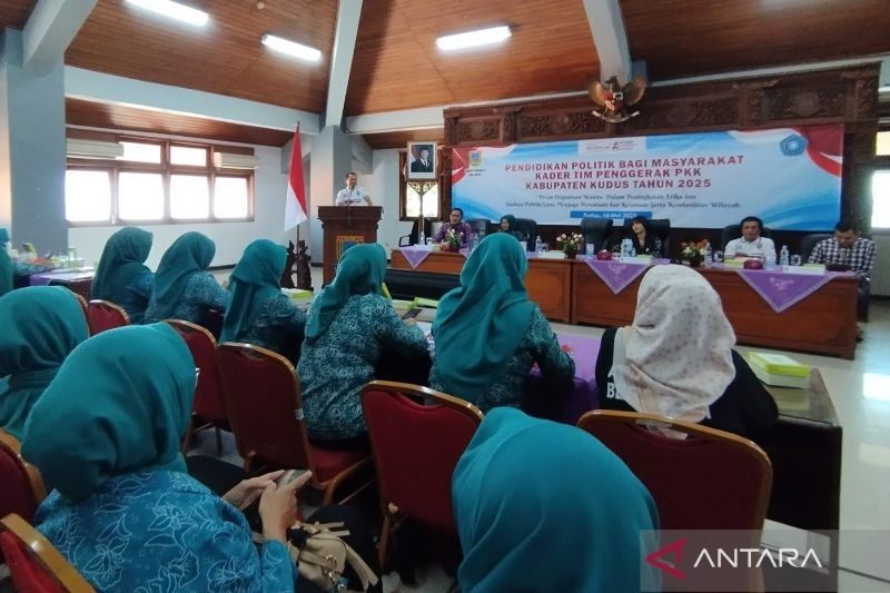 Pemkab Kudus Berikan Pendidikan Politik untuk Perempuan PKK: Wujudkan Kudus Sehat