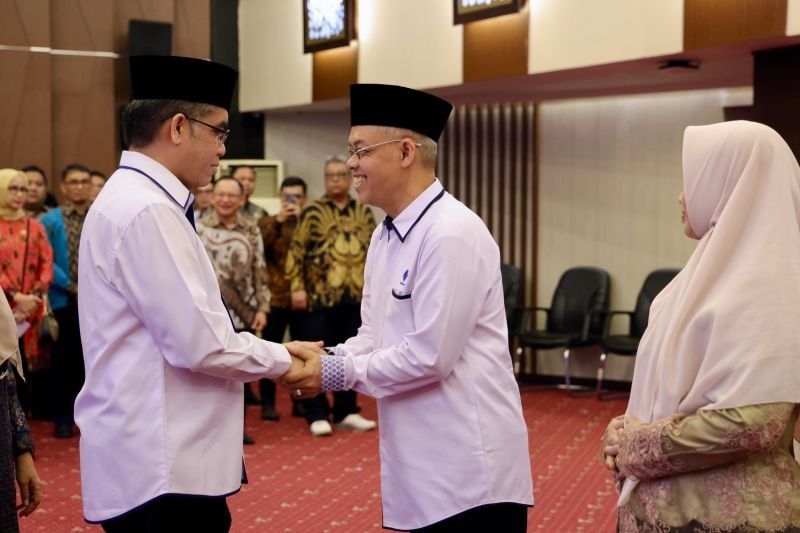 Cris Kuntadi Resmi Jabat Sekjen Kemnaker, Menaker Yassierli Harap Tingkatkan Kinerja