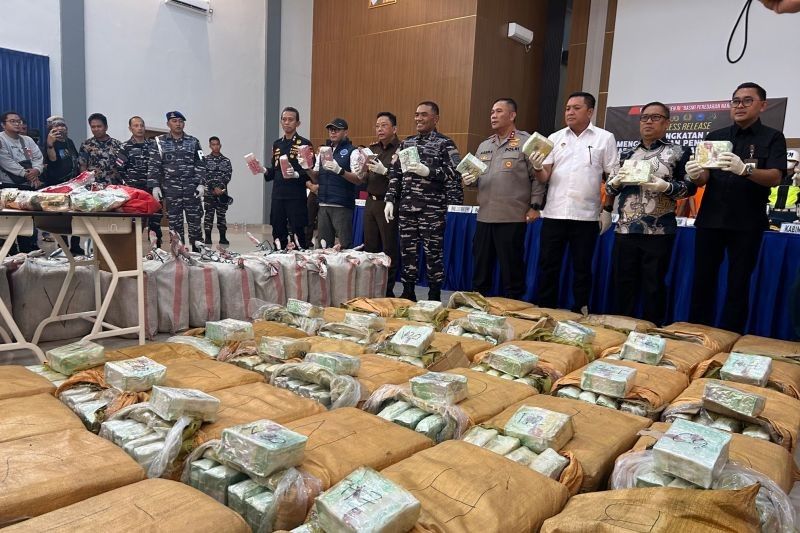 Sinergi Aparat Kunci Berantas Peredaran Narkoba di Kepri, 1,9 Ton Sabu dan Kokain Digagalkan