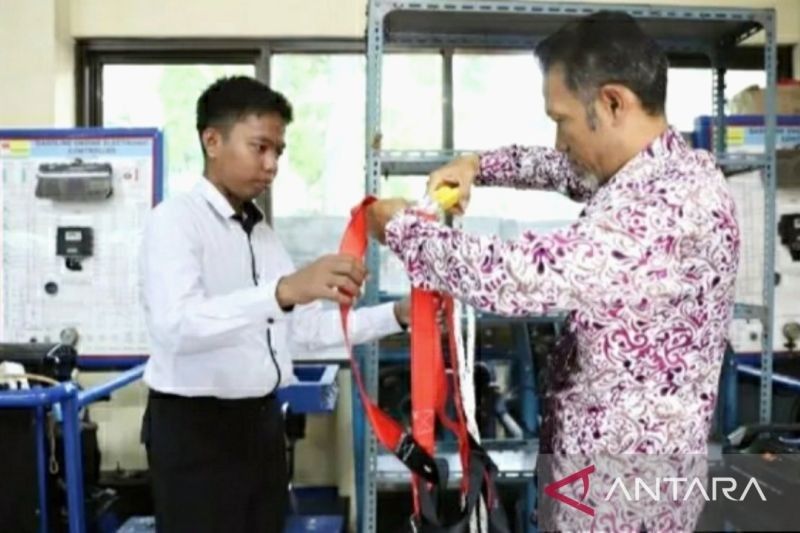 Disnakertrans Karawang dan Polban Jalin Kerja Sama Tingkatkan Keterampilan Peserta BLK