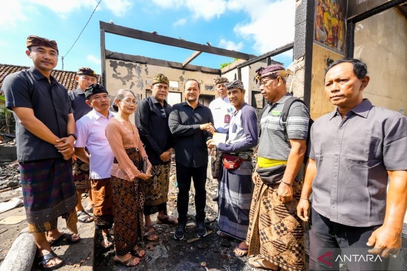 Pemkab Badung Berikan Bantuan Rp232,5 Juta untuk Korban Kebakaran di Mengwi