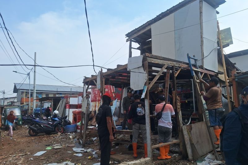 70 Rumah di Pluit Dibongkar untuk Bangun Tanggul Mitigasi Rob