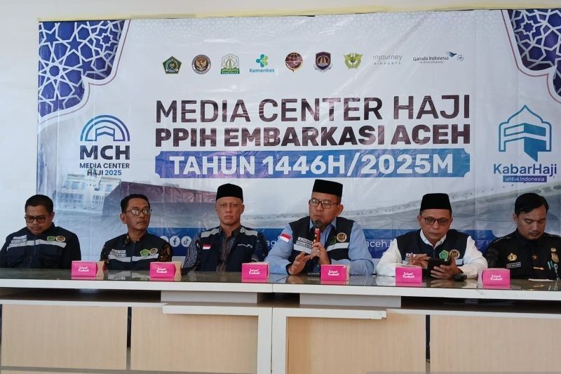 Garuda Indonesia Siapkan Kursi Roda Khusus untuk Lansia JCH Aceh