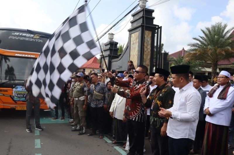 339 Calon Haji Magetan Berangkat ke Tanah Suci, Pj Bupati Berpesan Jaga Kesehatan