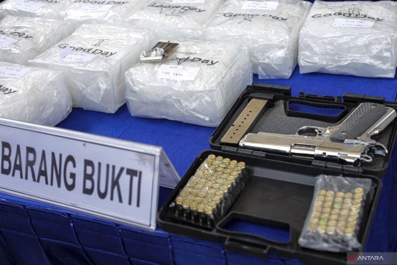 TNI AL Gagalkan Penyelundupan 1,2 Ton Kokain dan 705 Kg Sabu di Karimun