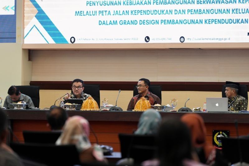 Sulsel Dorong Kabupaten/Kota Segera Susun Grand Desain Pembangunan Kependudukan
