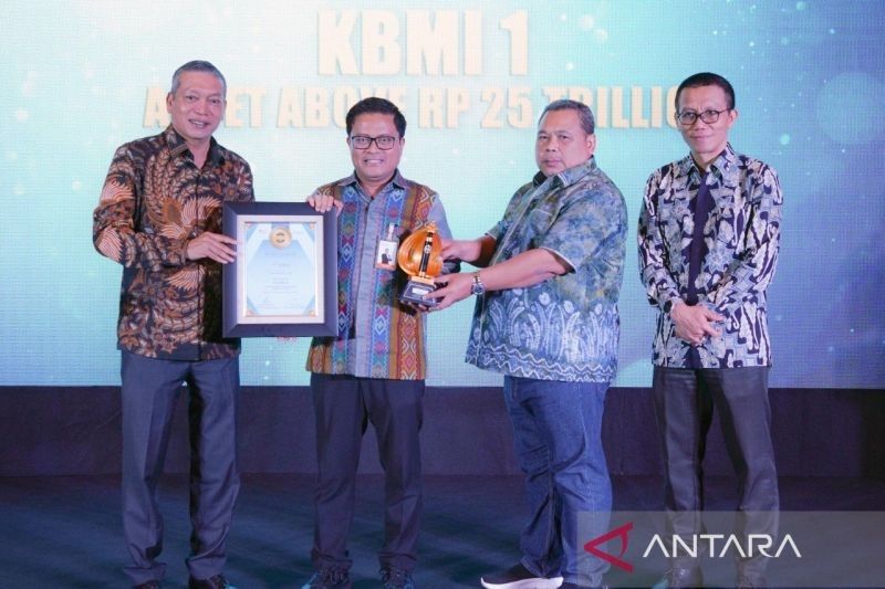 Bank Sumut Raih Gelar Financial Regional Champion 2025, Bukti Kinerja Keuangan yang Gemilang