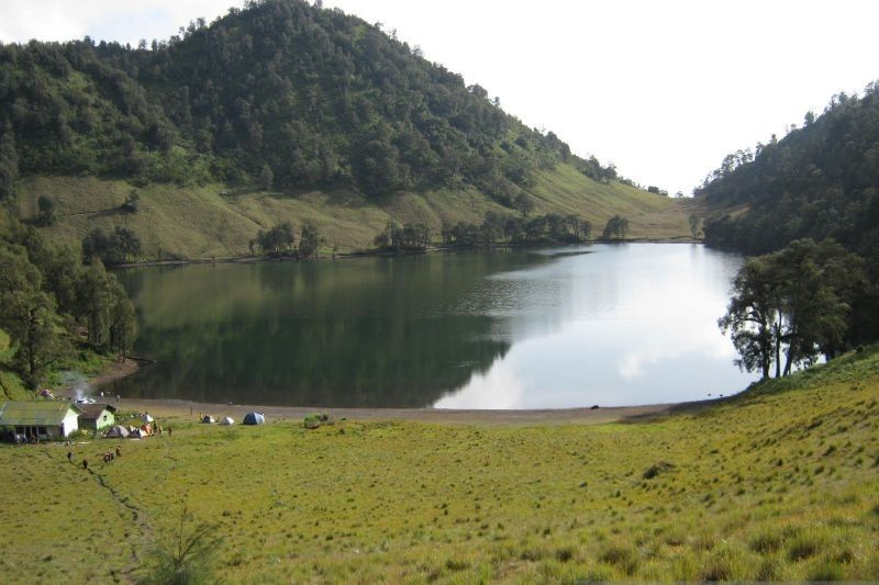Gunung Semeru Kembali Dibuka, Kuota Pendaki Dibatasi 200 Orang per Hari