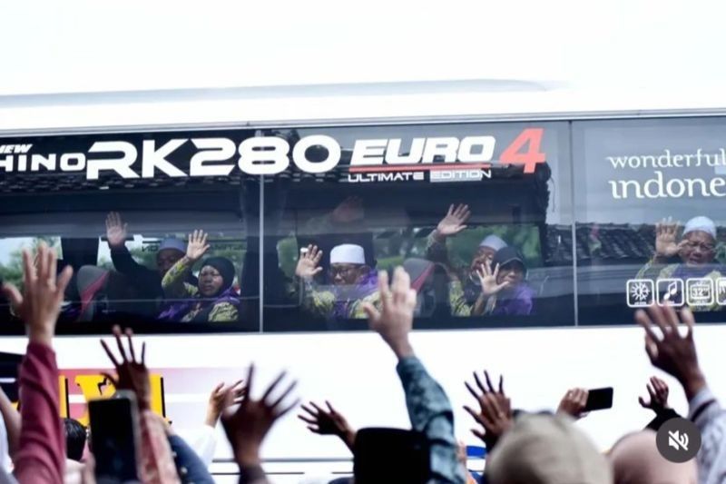 203 Calon Haji Pacitan Berangkat ke Tanah Suci, Bupati Berpesan Jaga Kesehatan
