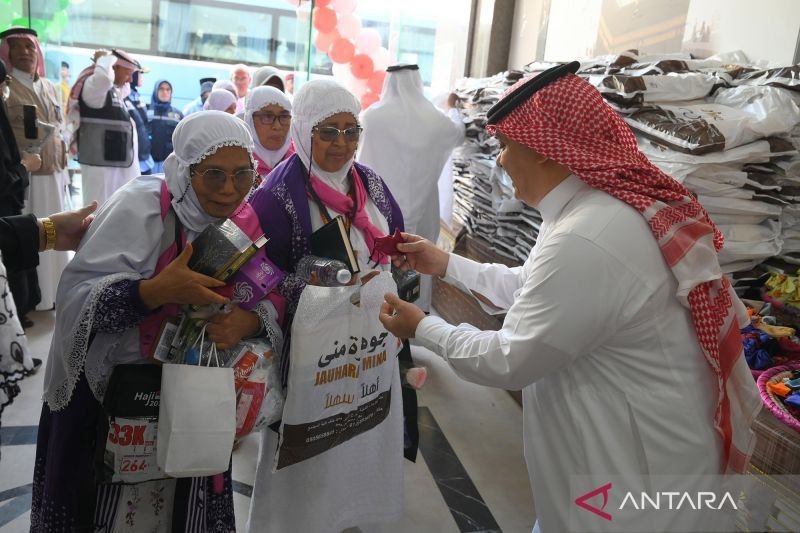 103 Ribu Calon Haji Gelombang Pertama Tiba di Madinah, Petualangan Spiritual Dimulai!