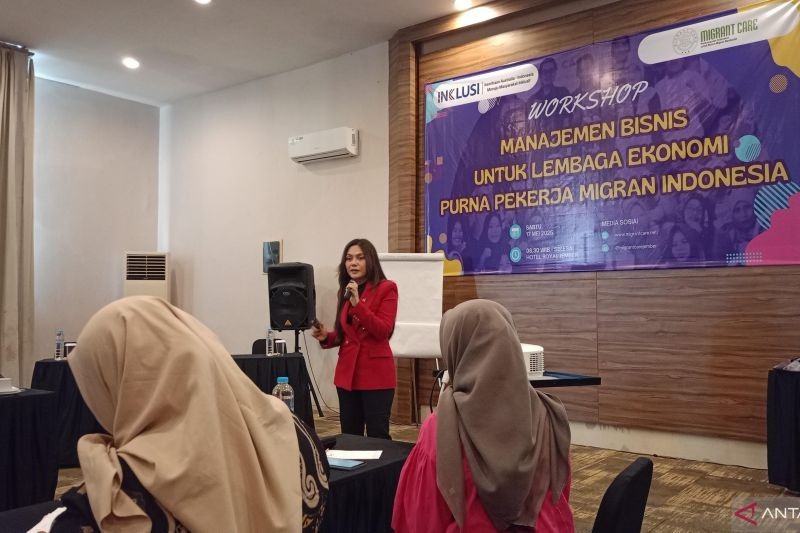 Pengusaha Batik Jember Ajak Purna PMI Kelola Bisnis Digital