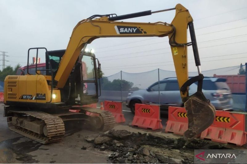 Jasamarga Perbaiki Ruas Tol Jakarta-Cikampek, Pengguna Jalan Diminta Waspada