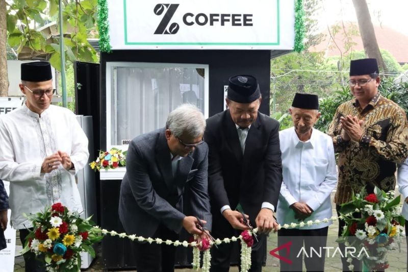 Baznas Dukung Penguatan Ekonomi Mahasiswa UNS Lewat Program ZCoffee
