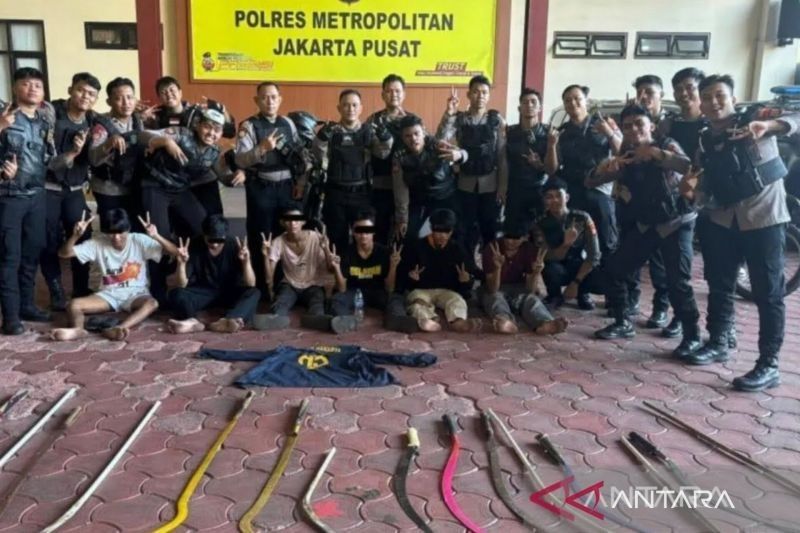 Polisi Temukan Senjata Tajam di Jakpus, Indikasi Potensi Tawuran