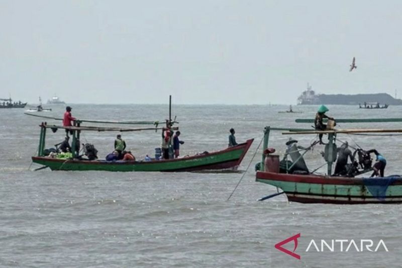 Nelayan Karawang Andalkan Alat Tangkap Tradisional, Produksi Ikan Terkendala