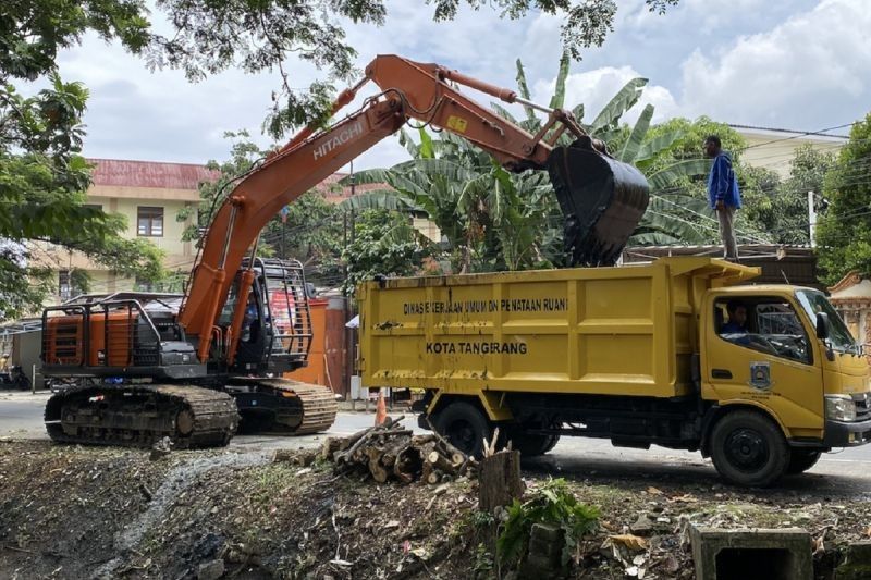 DPUPR Kota Tangerang Siapkan Rehabilitasi Permanen Turap Kali Gili Antisipasi Banjir