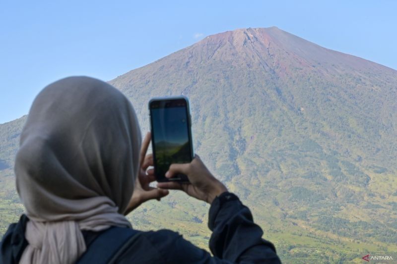 Pemerintah Batasi Kuota Pendaki Gunung Rinjani: Lestarikan Alam, Jaga Pariwisata Berkelanjutan