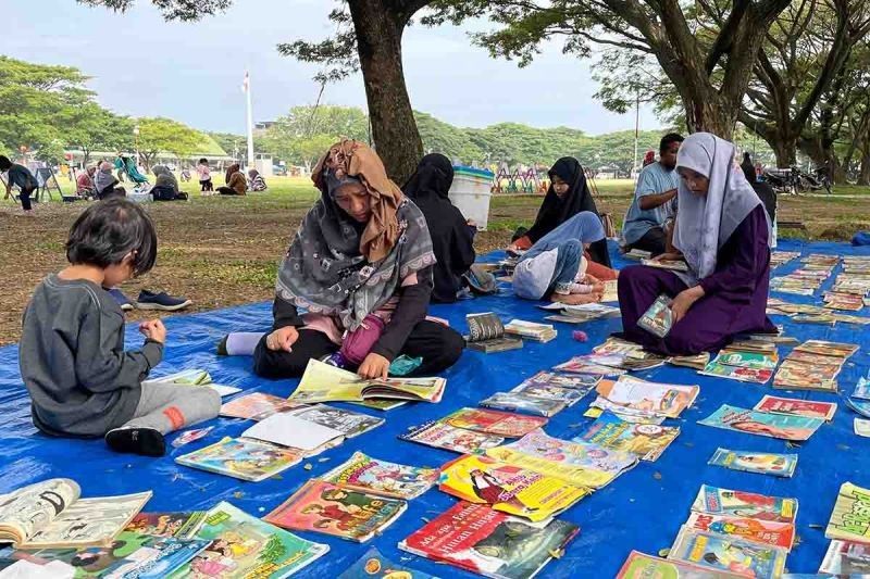 Ruman Aceh Bagikan Buku Gratis, Gaet Minat Baca Masyarakat Aceh