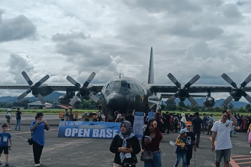 Open Base Lanud Sam Ratulangi: Pesawat Tempur F-16 hingga Hercules Ramaikan Manado!