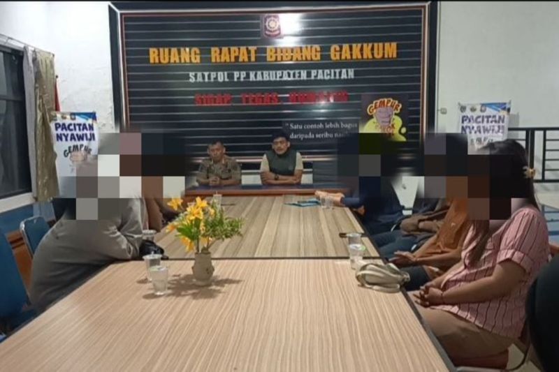 Razia Gabungan di Pacitan Amankan Tujuh Pasangan Non-Muhrim