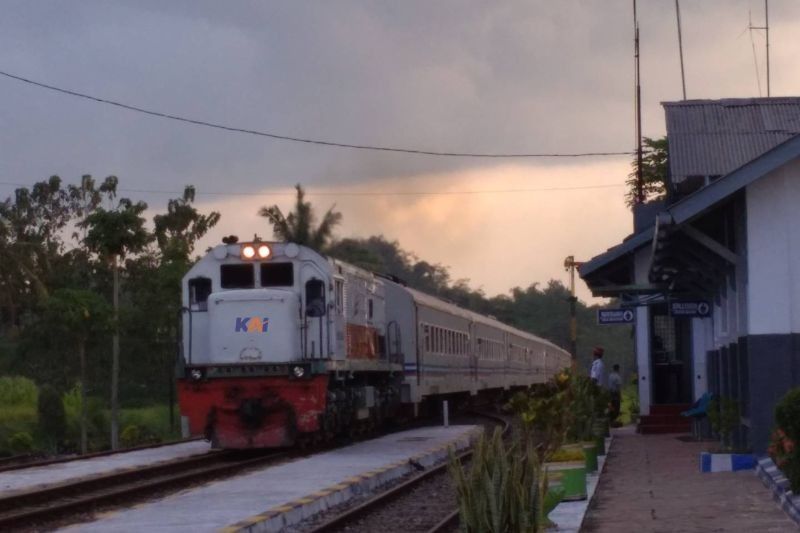 KA Pandanwangi: Kereta Favorit Jelajah Wisata Jember-Banyuwangi