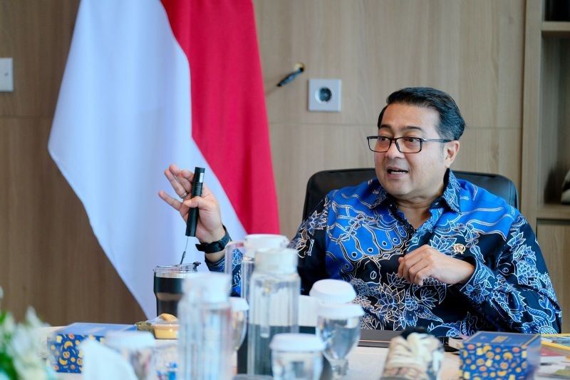 Menekraf Dorong Kolaborasi Hexahelix untuk Penguatan Industri Batik