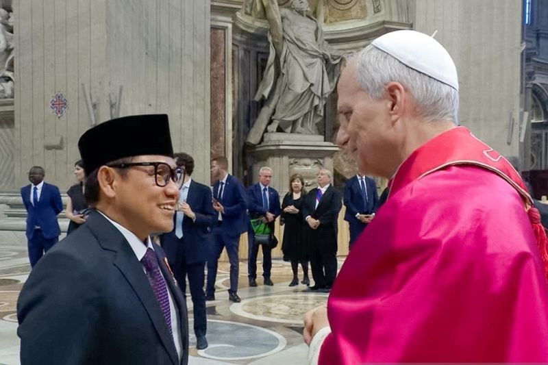 Menko Muhaimin Salami Paus Leo XIV di Vatikan: Jalin Kerja Sama untuk Perdamaian Dunia