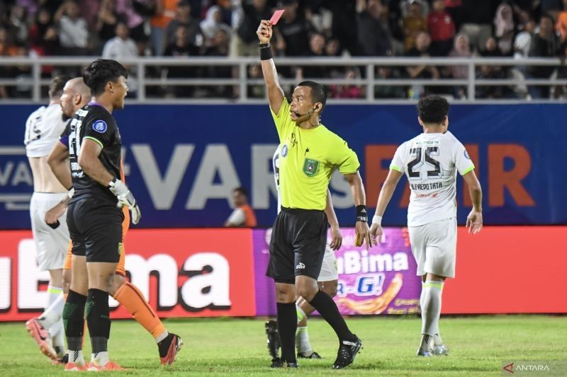 Demam Asia: Tiga Tim Liga 1 Berebut Tiket Kompetisi Benua Biru