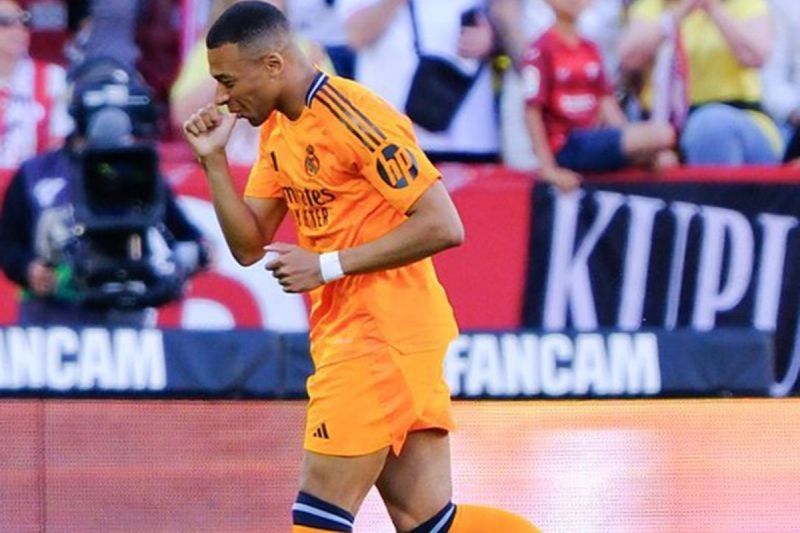 Real Madrid Menang Telak 2-0 atas Sevilla yang Bermain dengan Sembilan Pemain