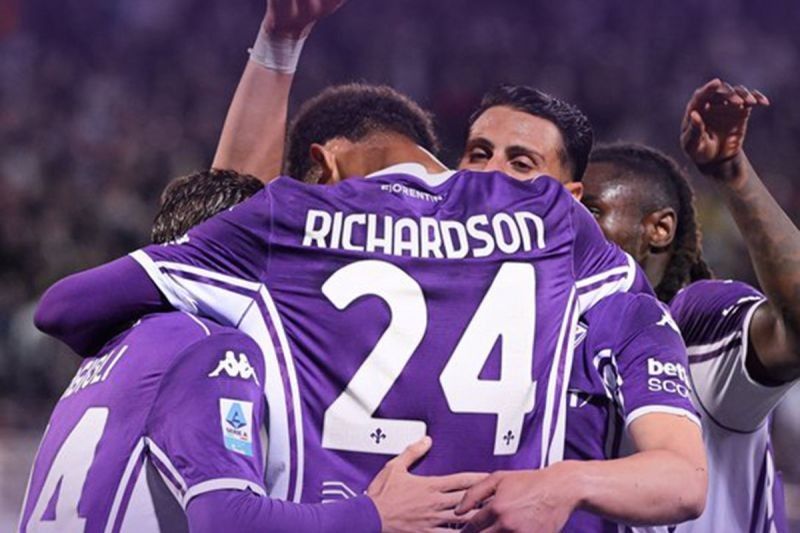 Fiorentina Menjaga Peluang ke Eropa, Venezia Kembali Terancam Degradasi