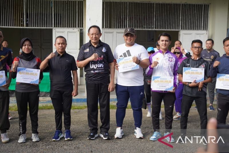 Bonus Atlet PON Gorontalo Cair! Pemprov Gelontorkan Rp1,05 Miliar untuk Apresiasi