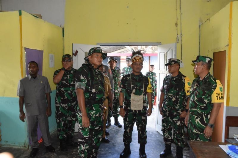 Tim Wasev Mabes TNI Tinjau Progres TMMD ke-124 di Kampung Pigapu Mimika