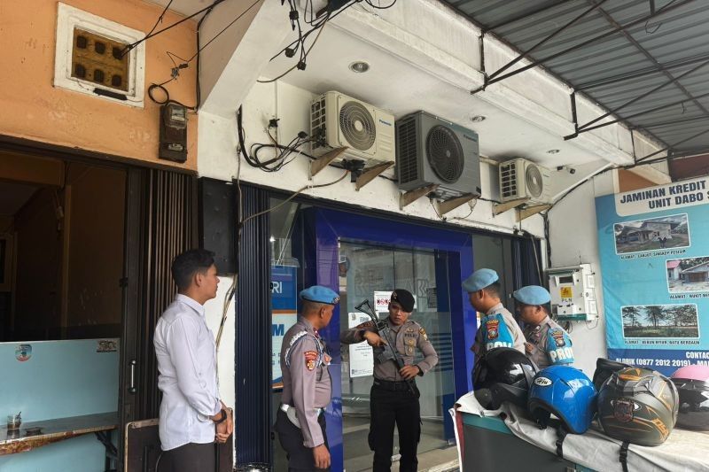 Polres Lingga Periksa Senjata Api Personel di Objek Vital: Jaga Disiplin dan Profesionalisme!