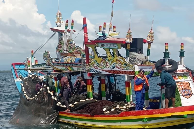 Satpolairud Probolinggo Amankan 3 Kapal Bolga Langgar Batas Wilayah Tangkap Ikan