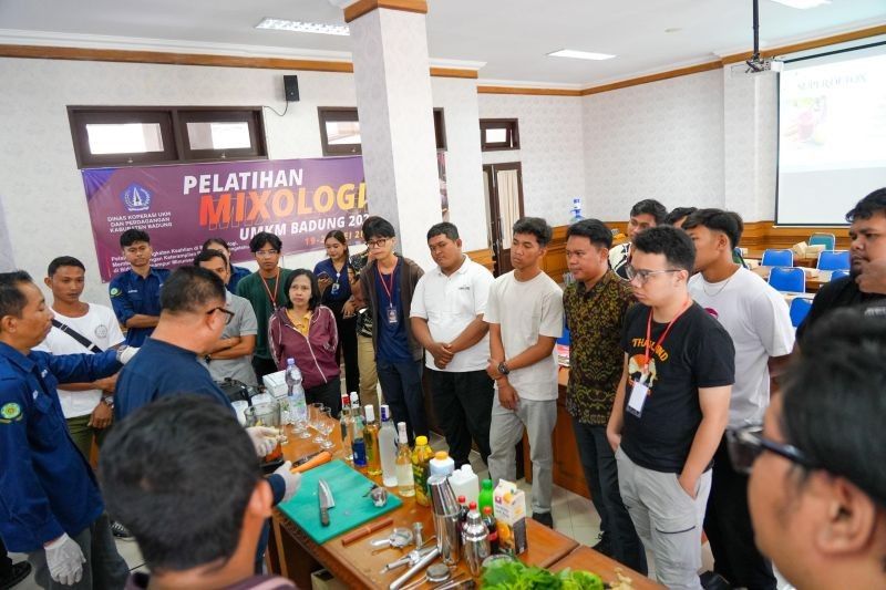Pemkab Badung Gelar Pelatihan Mixologi untuk Bekali Calon Pengusaha Hadapi Persaingan di Industri Pariwisata