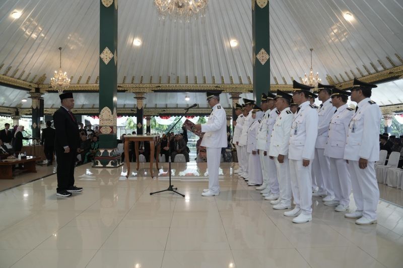 Bupati Sleman Lantik 155 Pejabat: Tingkatkan Kinerja dan Layani Masyarakat Tanpa Pilih Kasih!