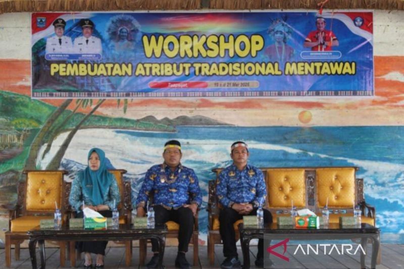 Lestarikan Warisan Budaya, Pemkab Mentawai Gelar Pelatihan Atribut Tradisional