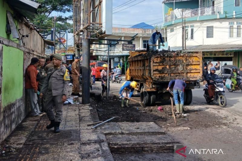 Pemkab Garut Tertibkan PKL di Jalan dan Trotoar Demi Kenyamanan Publik