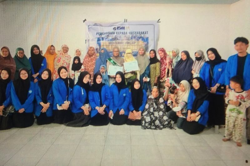 Mahasiswa Unismuh Makassar Latih Warga Gowa Ubah Sampah Jadi Cuan