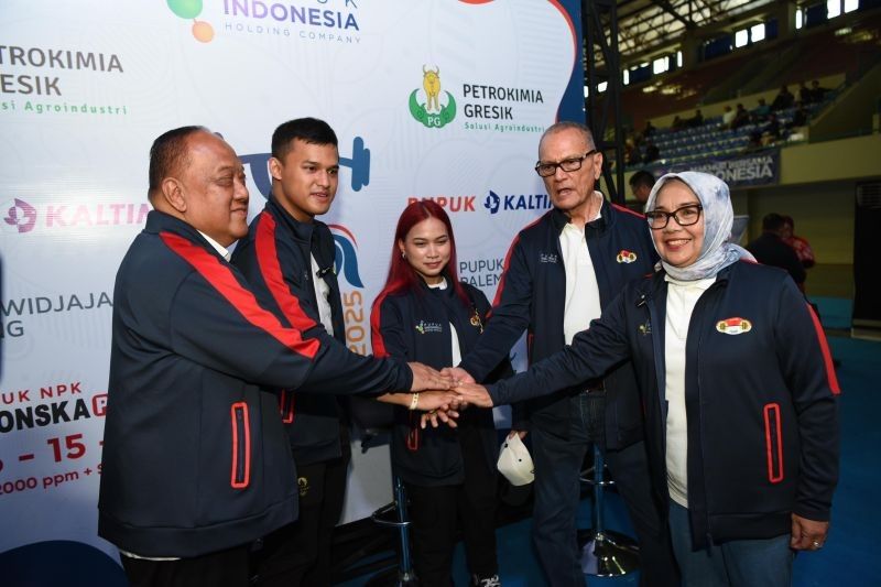 Rizki Juniansyah Fokus ke Kelas 79kg: Siap Hadapi Regulasi Baru Angkat Besi Demi Olimpiade Los Angeles 2028!