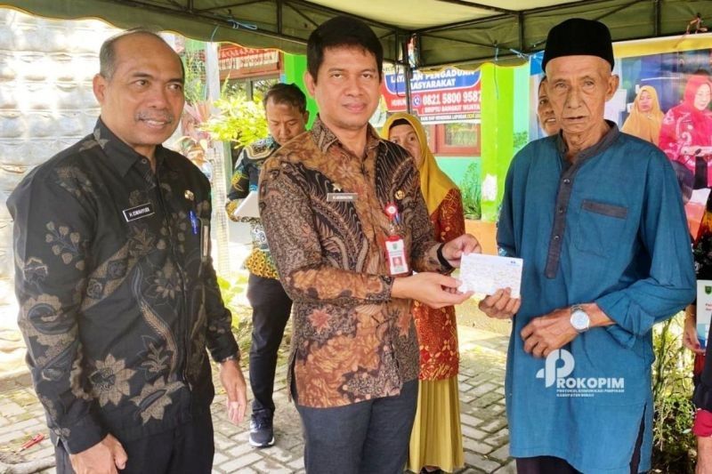 Pemkab Berau Salurkan Bansos Rp1,91 Miliar untuk Lansia dan Yatim Piatu