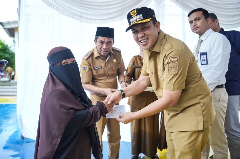 Pemkab Morowali Salurkan Bansos Tunai Rp700 Ribu Per Bulan untuk Warga Kurang Mampu
