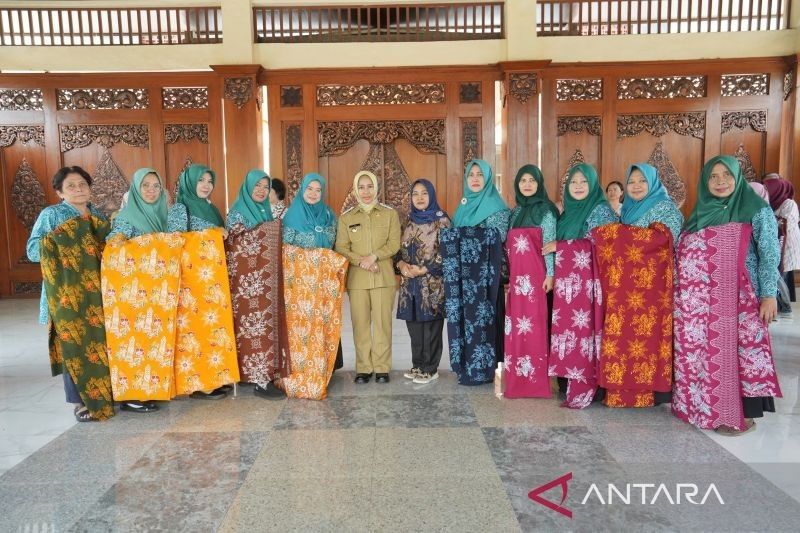 Pemkot Mojokerto Tingkatkan SDM dan Lestarikan Budaya Lewat Pelatihan Membatik