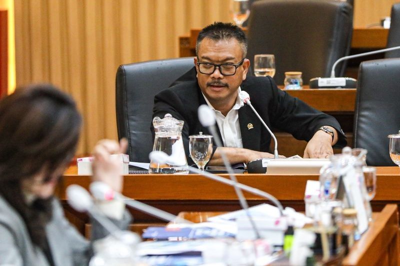 Legislator Usulkan Academic Health System (AHS) untuk Selesaikan Isu Guru Besar FK-Kemenkes