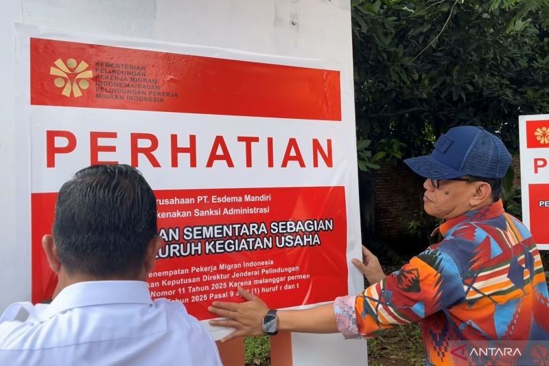 KP2MI Segel PT Esdema: Gagal Berangkatkan 1.500 PMI dan Langgar Hak Pekerja